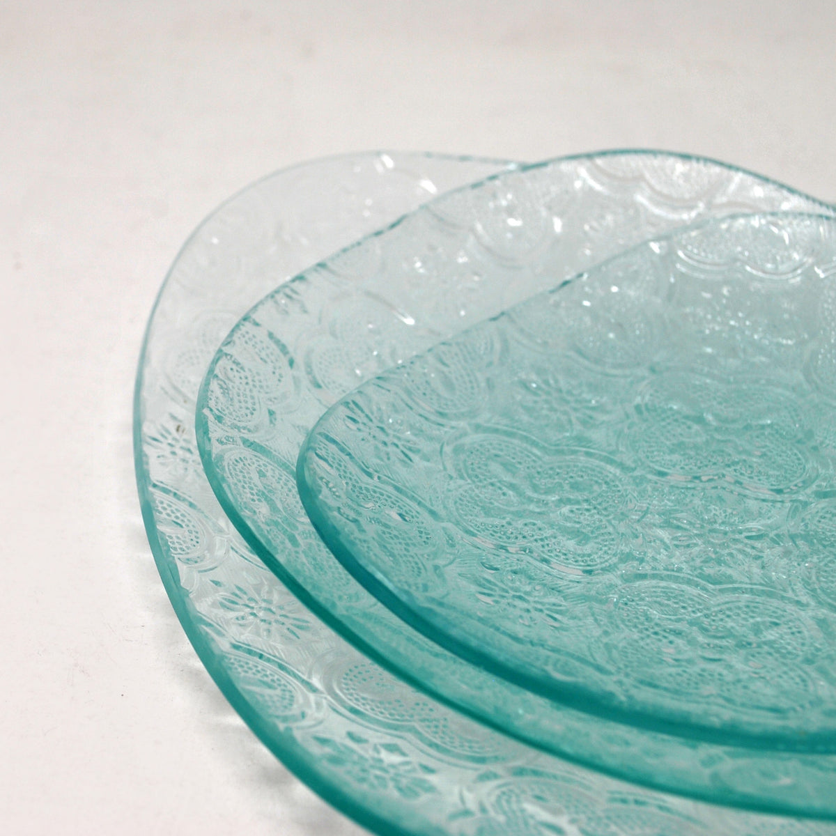 Time Series Plate Set by Chiung-Yi Huang