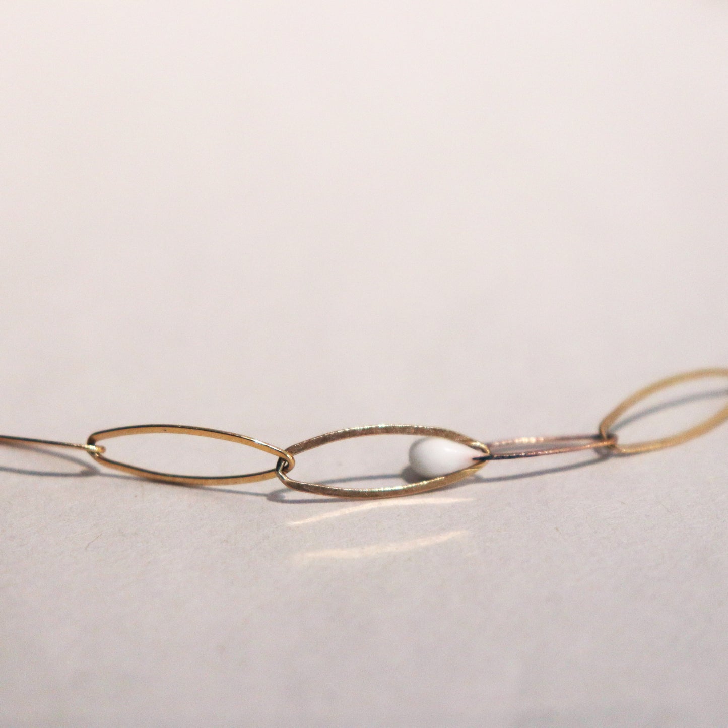 Short Woven Link Necklace in Gold