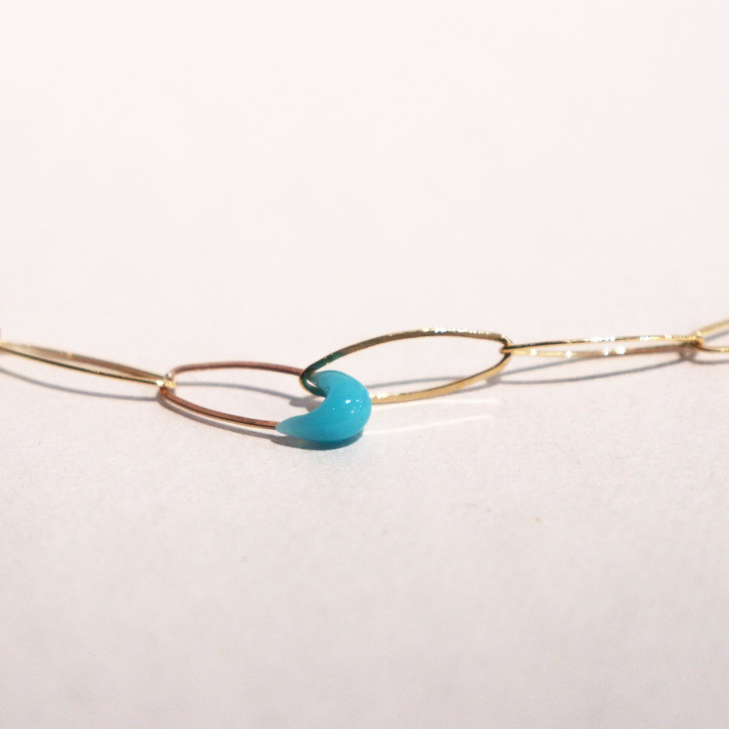 Short Woven Link Necklace in Gold
