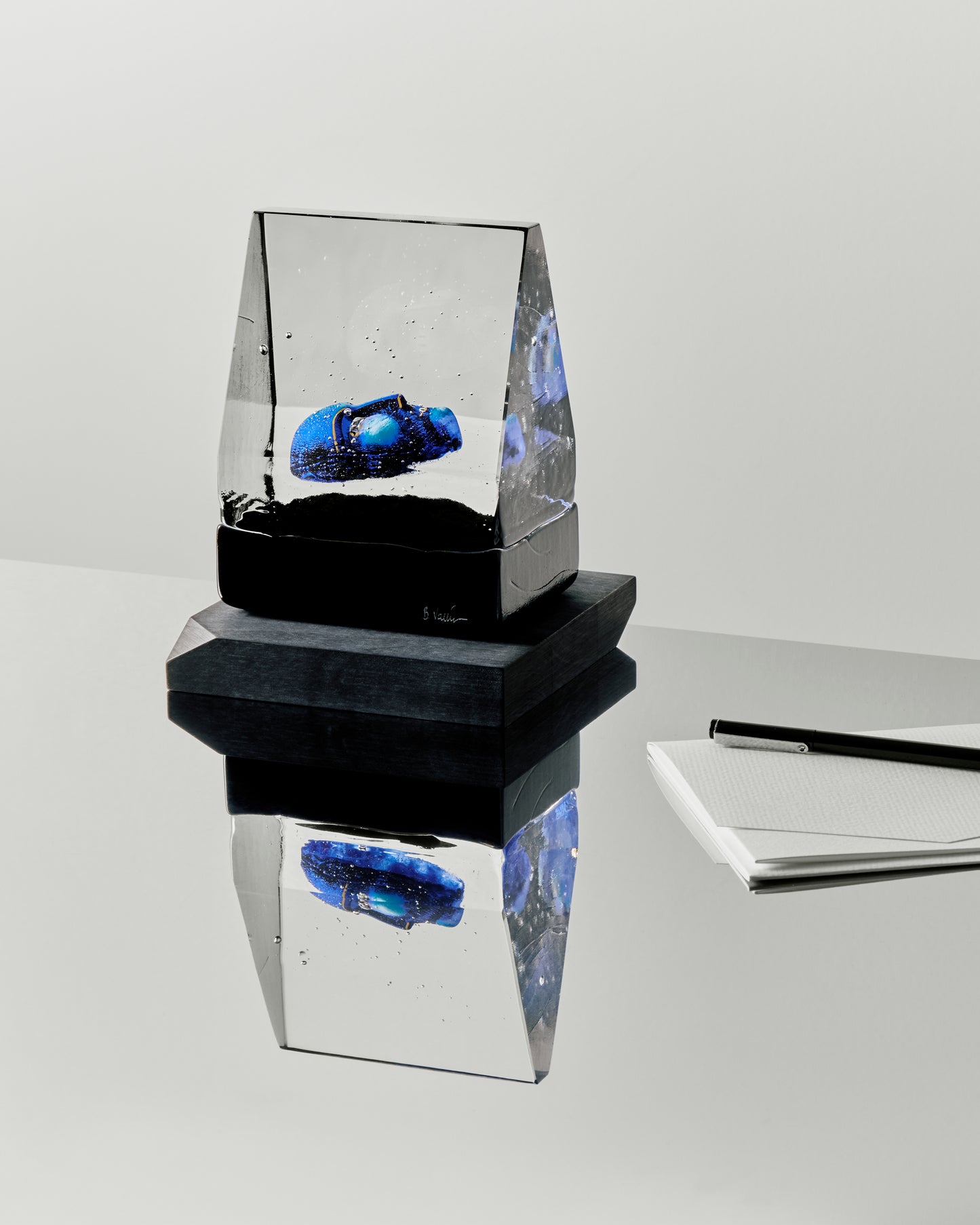 Bertil Vallien Black Elements House of Mystery Blue