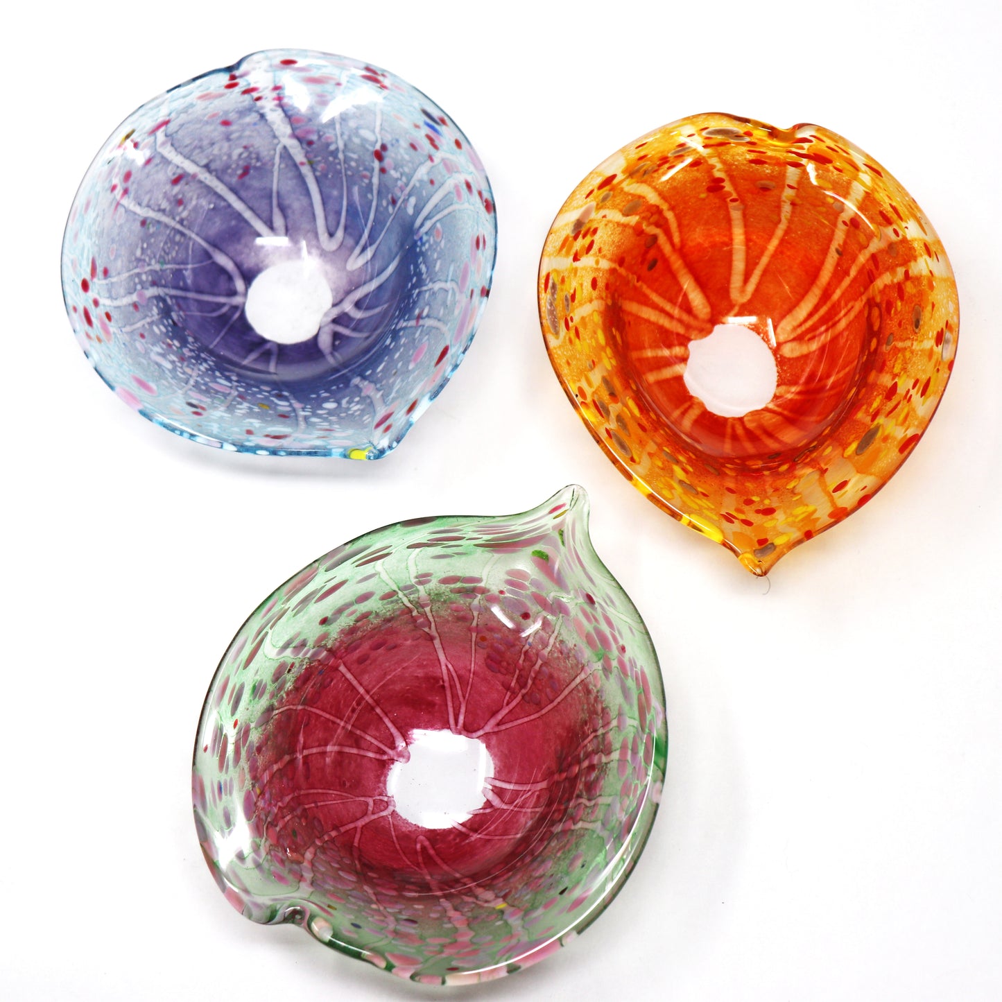 Low Leaf Bowls by Yao-Nong Lin